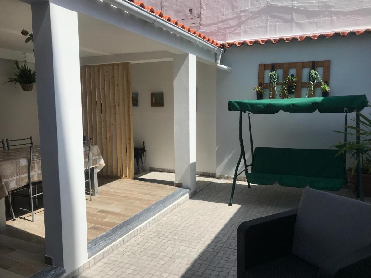 Casa Dos Capinha Villa กัลดัส ดา ไฮน์ญา ภายนอก รูปภาพ